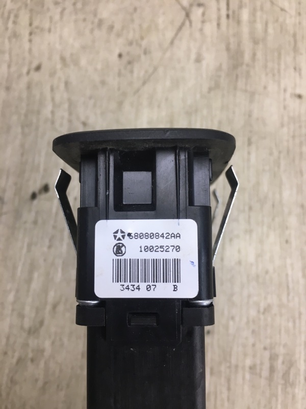 Кнопка стеклоподъемника задняя правая JOURNEY 08-20 2015 JC 3.6 ERB