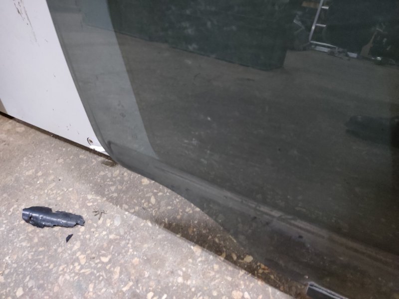 Стекло двери заднее правое OUTLANDER 03-07 2004 Внедорожник 2.4 Стекло двери заднее правое OUTLANDER 03-07 2004 Внедорожник 2.4