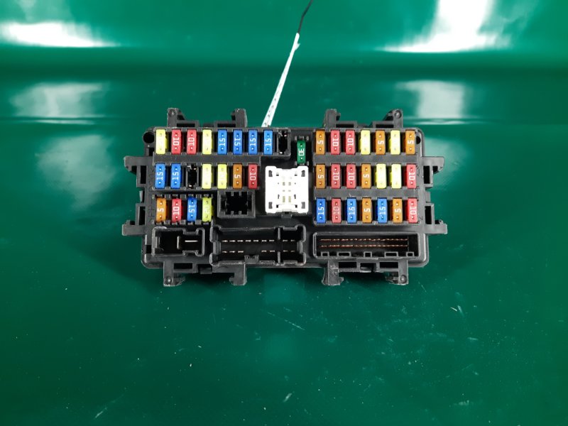 Запчасть блок предохранителей салон INFINITI Q50 20- 2021 Седан 3.0 VR30DDTT 24350-5CA0A Б/У Блок предохранителей салон INFINITI Q50 20- 2021 Седан 3.0 VR30DDTT 24350-5CA0A Б/У