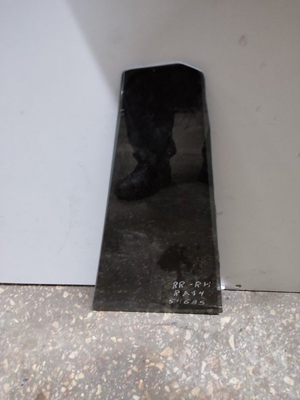 Стекло двери глухое заднее правое TOYOTA RAV4 05-12 68123-42110 Б/У