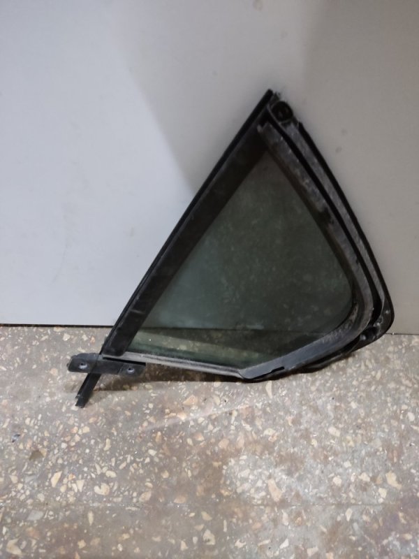 Стекло двери глухое заднее правое VOLKSWAGEN JETTA USA 10-17