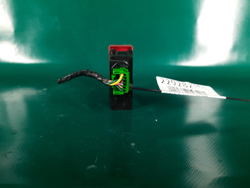 Кнопка аварийной сигнализации RL 05-12 2008 Седан 3.5