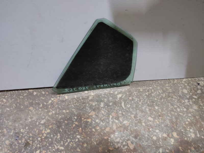 Стекло двери глухое заднее правое KIA OPTIMA TF 11-16 Стекло двери глухое заднее правое KIA OPTIMA TF 11-16