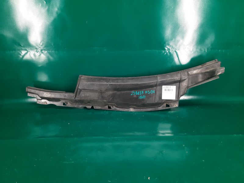 Запчасть пластик под лобовое стекло / жабо MAZDA 3 BK 03-08 2004 Седан 2.3 BP4K-50-7P1A Б/У Пластик под лобовое стекло / Жабо MAZDA 3 BK 03-08 2004 Седан 2.3 BP4K-50-7P1A Б/У