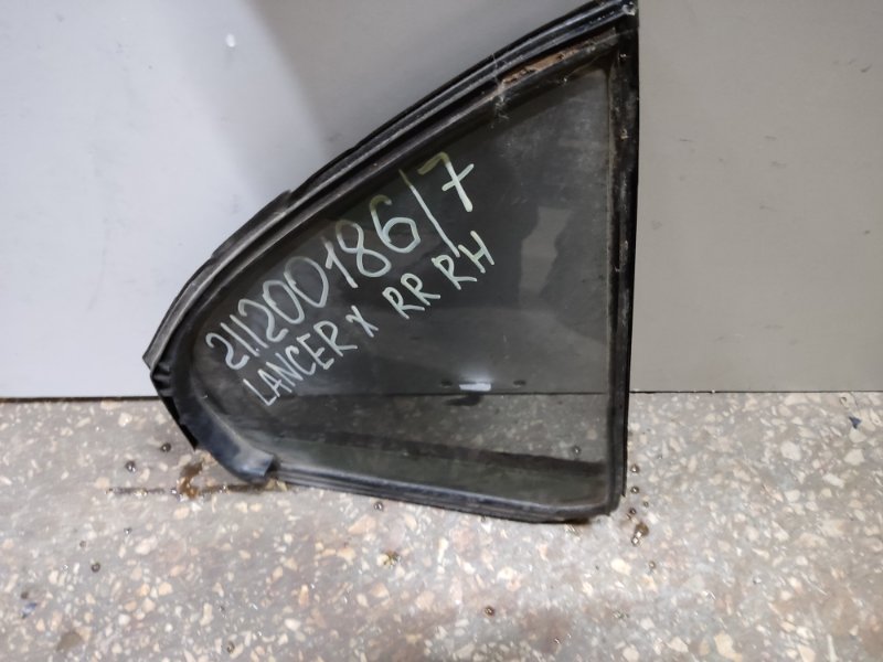 Запчасть стекло двери глухое заднее правое MITSUBISHI LANCER X 10 07-15 5740A018 Б/У Стекло двери глухое заднее правое MITSUBISHI LANCER X 10 07-15 5740A018 Б/У