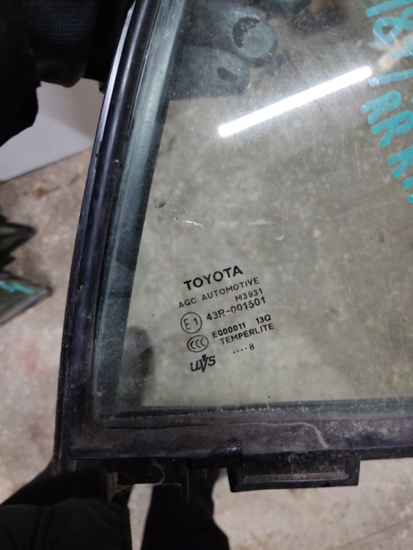 Стекло двери глухое заднее правое AURIS 06-12 Стекло двери глухое заднее правое AURIS 06-12