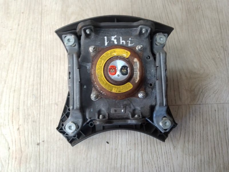 Подушка безопасности в руль CAMRY 40 06-11