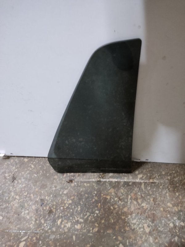 Стекло двери глухое заднее левое HYUNDAI SANTA FE (CM) 05-12 Внедорожник 3.3