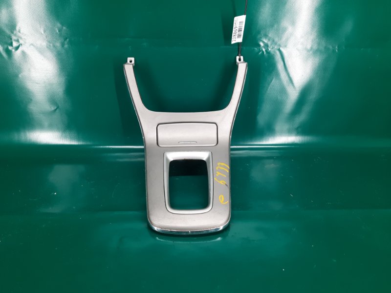 Запчасть накладка в салоне NISSAN SENTRA B17 12-21 2014 Седан 1.8 96941-3SG1A Б/У Накладка в салоне NISSAN SENTRA B17 12-21 2014 Седан 1.8 96941-3SG1A Б/У