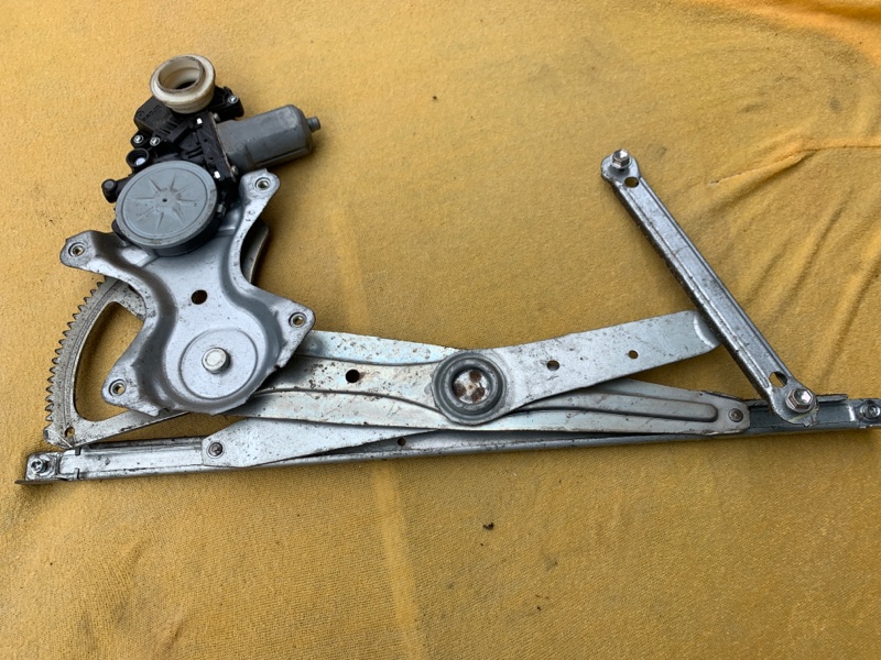 Стеклоподъемник передний правый ES350 06-12 2009 Седан 3.5