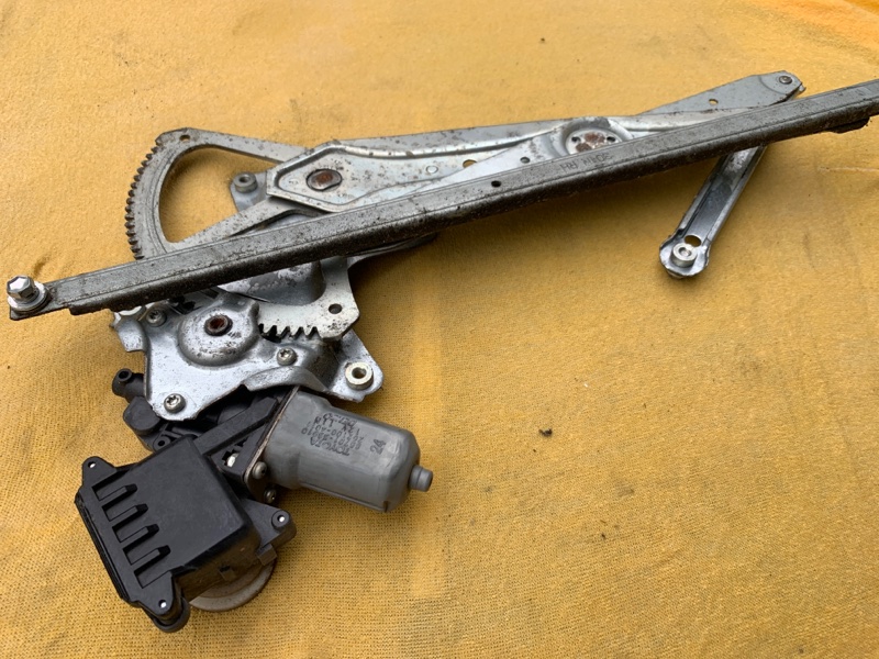 Стеклоподъемник передний правый ES350 06-12 2009 Седан 3.5