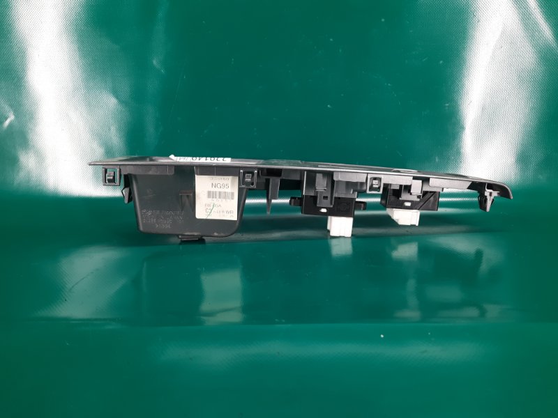Кнопка стеклоподъемника передняя правая SUBARU IMPREZA WRX 10-14 GH Хетчбек 2.5 EJ255