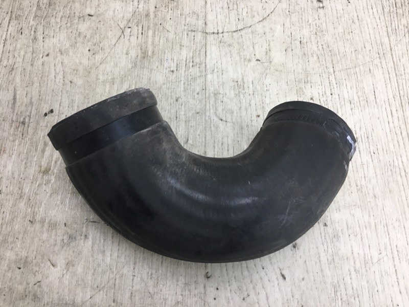 Патрубок воздушного фильтра FORD ESCAPE 12-19 2014 TM2 2.0 HDTX CV6Z-6C646-A Б/У