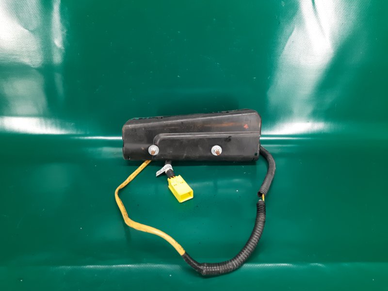 Подушка безопасности в сиденье левая 3 BK 03-08 2004 Седан 2.3 Подушка безопасности в сиденье левая 3 BK 03-08 2004 Седан 2.3