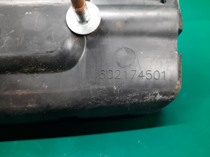 Подушка безопасности в сиденье левая MAZDA 3 BK 03-08 Седан 2.3 Подушка безопасности в сиденье левая MAZDA 3 BK 03-08 Седан 2.3