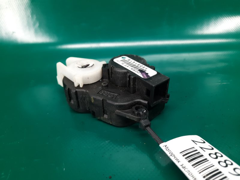 Моторчик заслонки печки NISSAN SENTRA B17 12-21 Седан 1.8 Моторчик заслонки печки NISSAN SENTRA B17 12-21 Седан 1.8