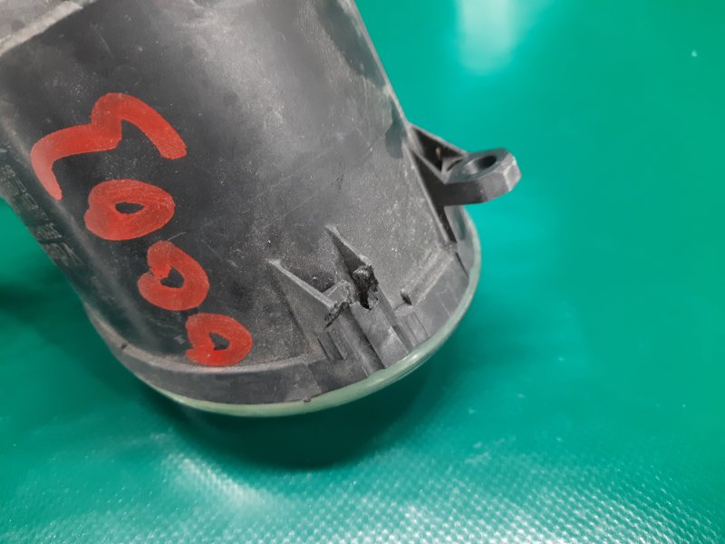 Противотуманная фара правая KIZASHI 09-14 2011 Седан 2.4 Противотуманная фара правая KIZASHI 09-14 2011 Седан 2.4