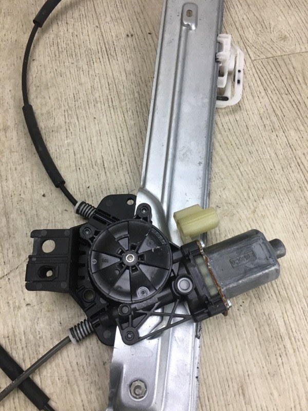 Стеклоподъемник передний правый ESCAPE 12-19 2014 TM2 2.0 HDTX