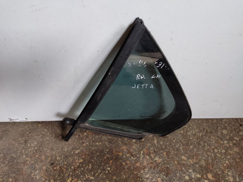 Стекло двери глухое заднее левое VOLKSWAGEN JETTA USA 10-17 5C6 845 213 Б/У