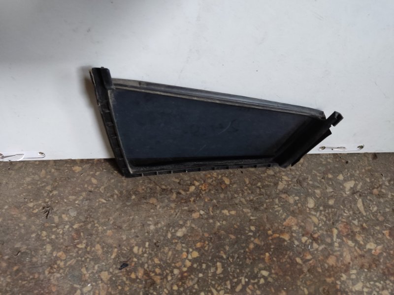 Стекло двери глухое заднее левое MAZDA 3 BK 03-08