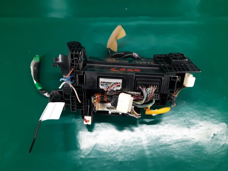 Блок предохранителей моторный отсек SUZUKI KIZASHI 09-14 Седан 2.4