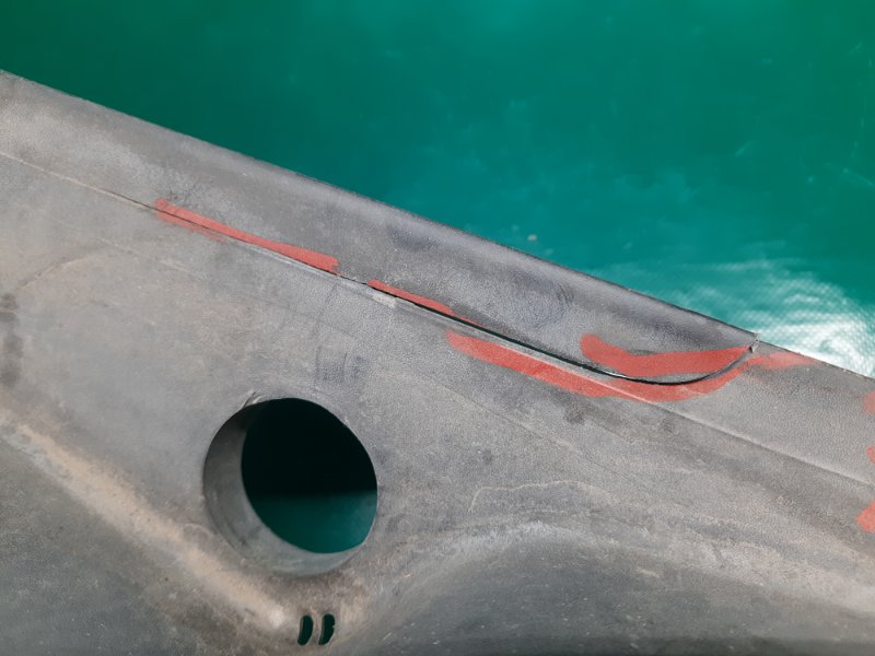 Пластик под лобовое стекло / Жабо IMPREZA WRX 10-14 GH 2014 Хетчбек 2.5 EJ255