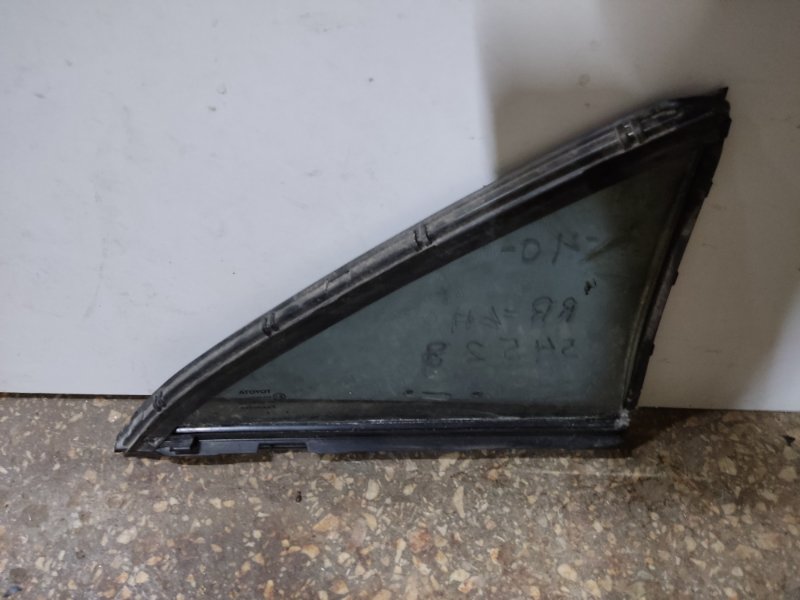 Стекло двери глухое заднее левое TOYOTA CAMRY 40 06-11