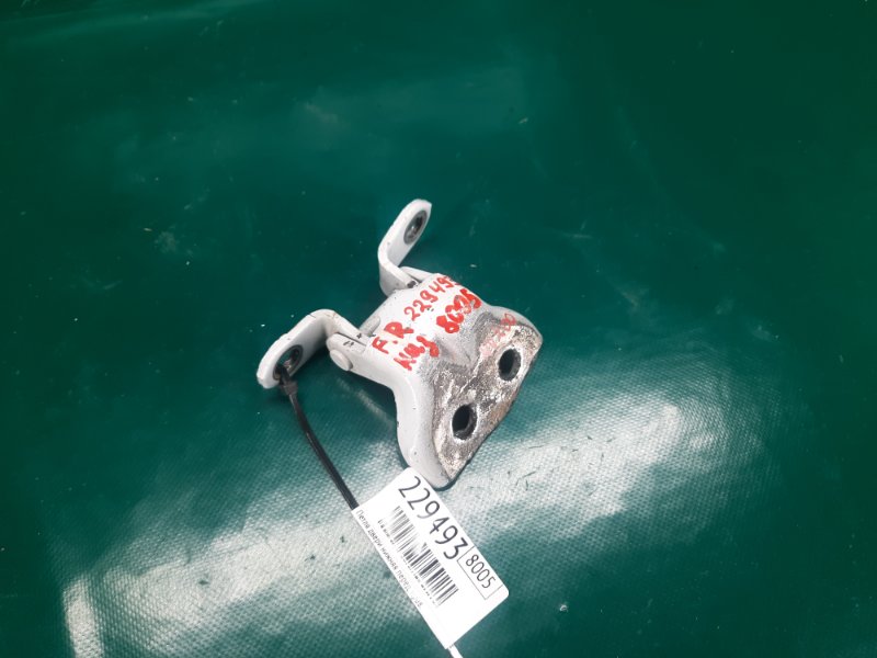 Петля двери нижняя передняя правая NISSAN NV200 USA 13- 2017 Минивэн 2.0L 4 80420-AX000 Б/У