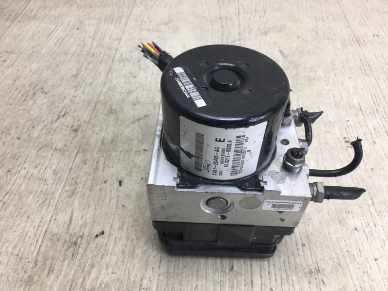 Блок ABS ESCAPE 12-19 2014 TM2 2.0 HDTX Блок ABS ESCAPE 12-19 2014 TM2 2.0 HDTX