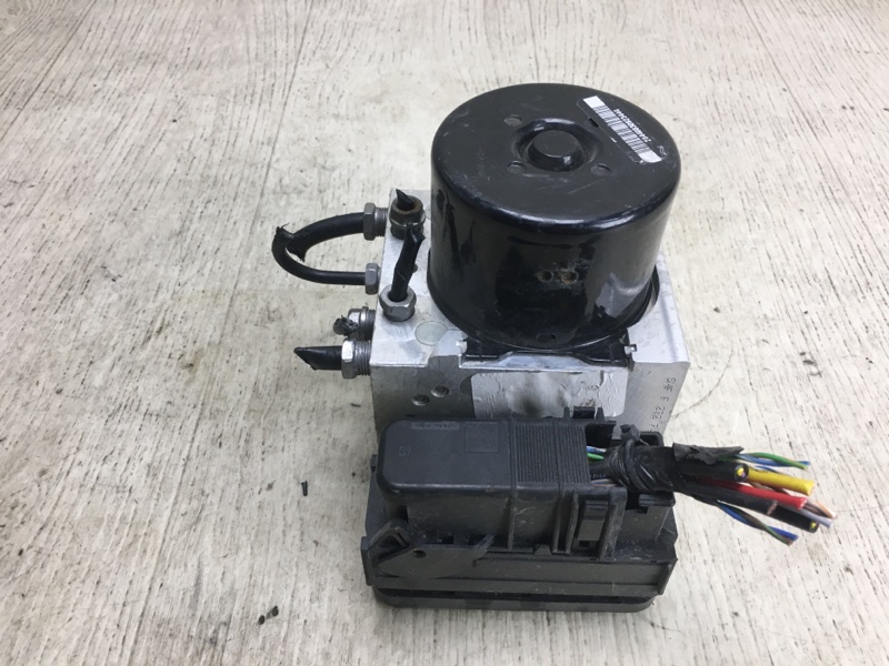 Блок ABS ESCAPE 12-19 2014 TM2 2.0 HDTX Блок ABS ESCAPE 12-19 2014 TM2 2.0 HDTX