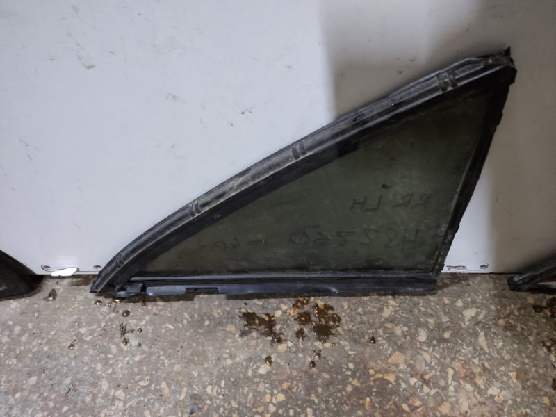 Стекло двери глухое заднее левое TOYOTA CAMRY 40 06-11