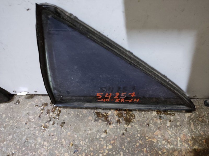 Запчасть стекло двери глухое заднее левое TOYOTA CAMRY 40 06-11 68124-33060 Б/У Стекло двери глухое заднее левое TOYOTA CAMRY 40 06-11 68124-33060 Б/У