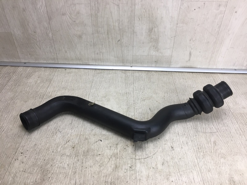 Запчасть патрубок интеркулера FORD ESCAPE 12-19 2014 TM2 2.0 HDTX CV6Z-6C646-A Б/У Патрубок интеркулера FORD ESCAPE 12-19 2014 TM2 2.0 HDTX CV6Z-6C646-A Б/У