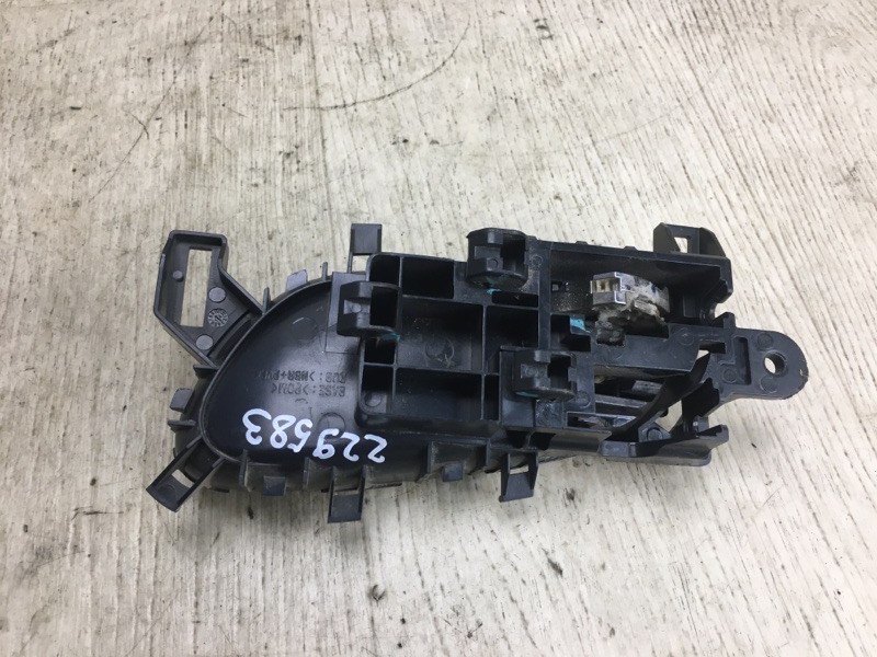 Ручка двери внутренняя задняя правая NISSAN X-TRAIL/ROGUE T32 13-20 T32 2.5 QR25DE