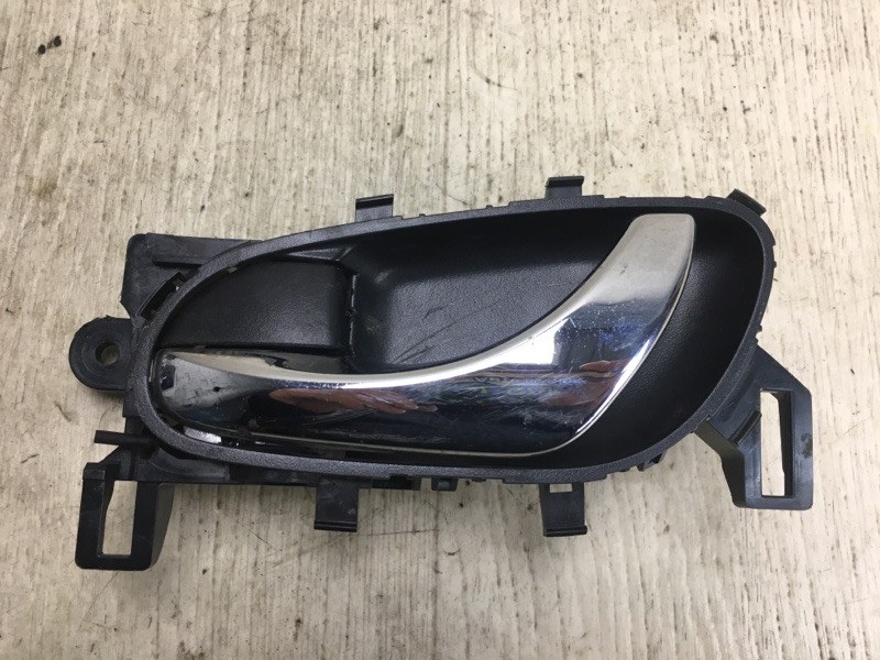 Ручка двери внутренняя задняя левая NISSAN X-TRAIL/ROGUE T32 13-20 2015 T32 2.5 QR25DE 80671-5HA0A Б/У