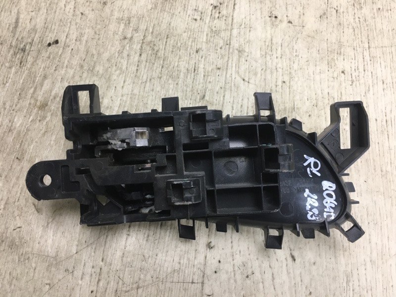 Ручка двери внутренняя задняя левая X-TRAIL/ROGUE T32 13-20 2015 T32 2.5 QR25DE