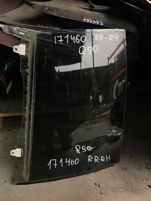 Стекло двери заднее правое INFINITI Q50 15-20 2016 Седан 3.0 VR30DDTT 82300-6HE0A Б/У