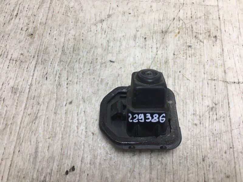 Камера заднего вида NISSAN X-TRAIL/ROGUE T32 13-20 2015 T32 2.5 QR25DE 28442-9TB0A Б/У