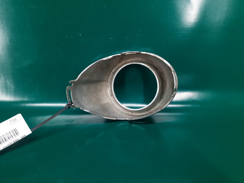 Накладка противотуманной фары правая FORD FOCUS 10-18 Хетчбек 2.0L GDI I4 flex fuel engine