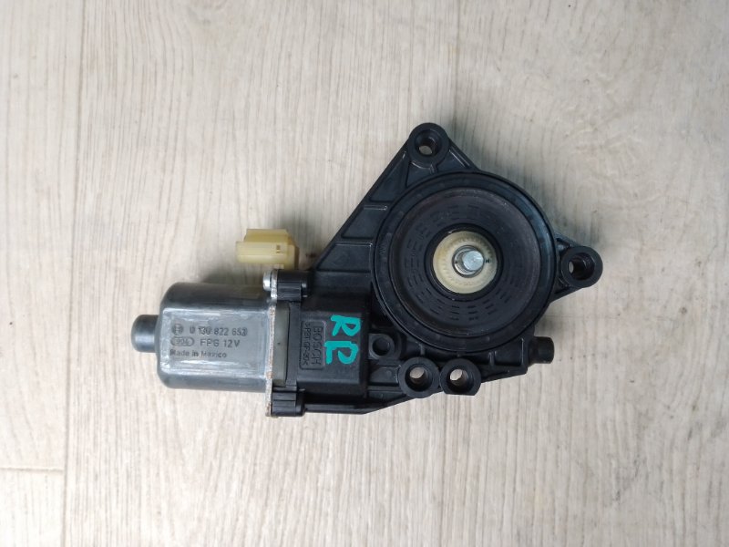 Запчасть моторчик стеклоподъемника задний правый HYUNDAI SONATA YF 10-14 2012 YF 2.0 G4KH 834603Q001 Б/У Моторчик стеклоподъемника задний правый HYUNDAI SONATA YF 10-14 2012 YF 2.0 G4KH 834603Q001 Б/У
