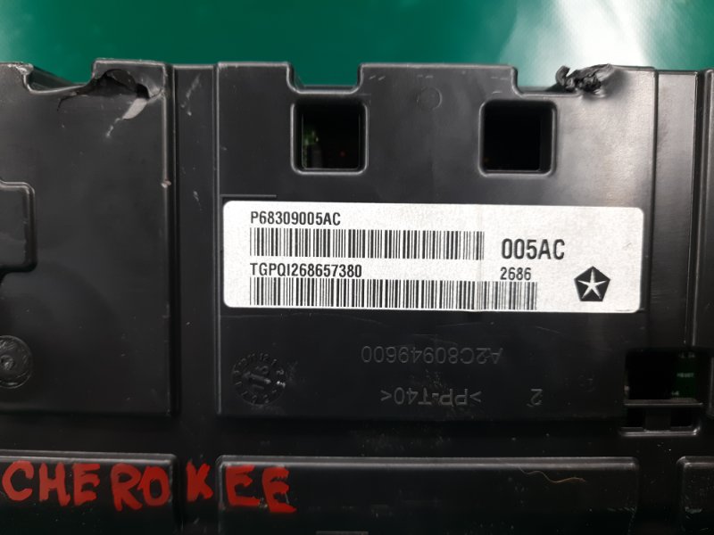 Панель приборов JEEP CHEROKEE 14- Wagon 2.4L I4 FI DOHC 16V NF4