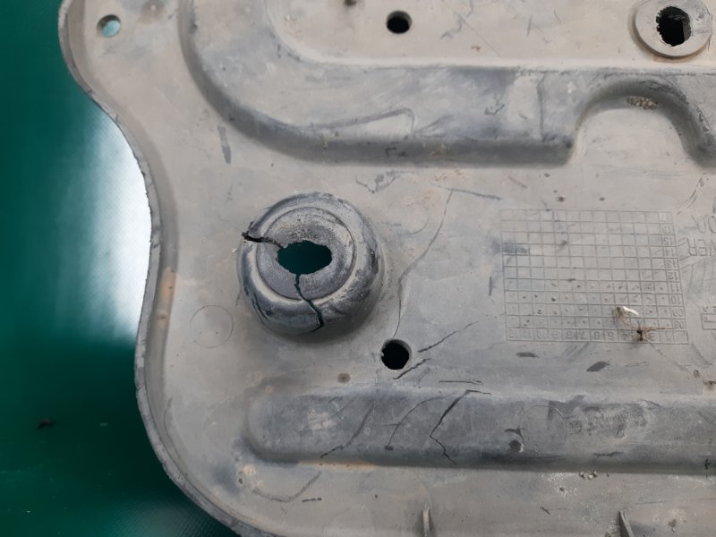 Защита двигателя GENESIS SEDAN 08-13