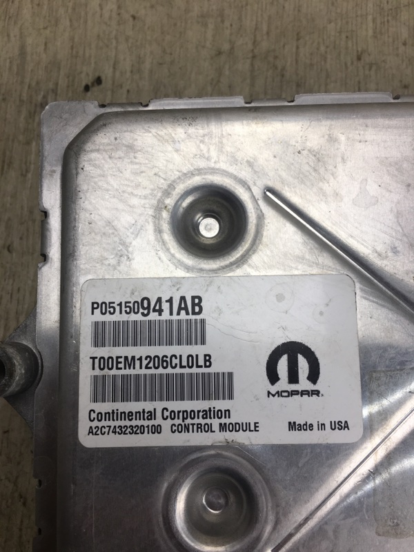 Блок управления двигателем JEEP COMPASS 06-16 MK49 2.0 ECN Блок управления двигателем JEEP COMPASS 06-16 MK49 2.0 ECN