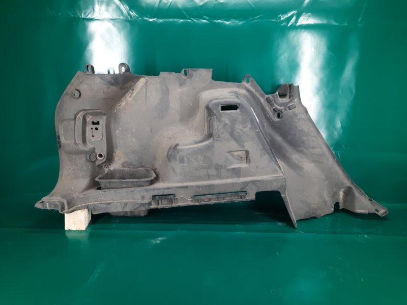 Запчасть обшивка багажника левая JEEP CHEROKEE 14- 2017 Wagon 2.4L I4 FI DOHC 16V NF4 1VR94DX9AG Б/У Обшивка багажника левая JEEP CHEROKEE 14- 2017 Wagon 2.4L I4 FI DOHC 16V NF4 1VR94DX9AG Б/У