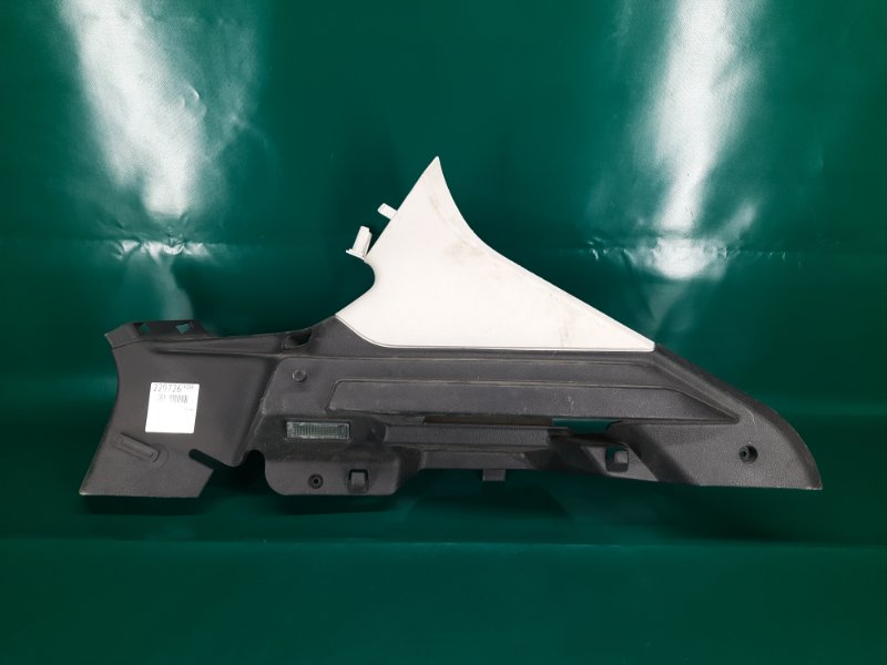 Обшивка багажника задняя правая FORD FOCUS 10-18 2012 Хетчбек 2.0L GDI I4 flex fuel engine BM5Z-5846808-AG Б/У