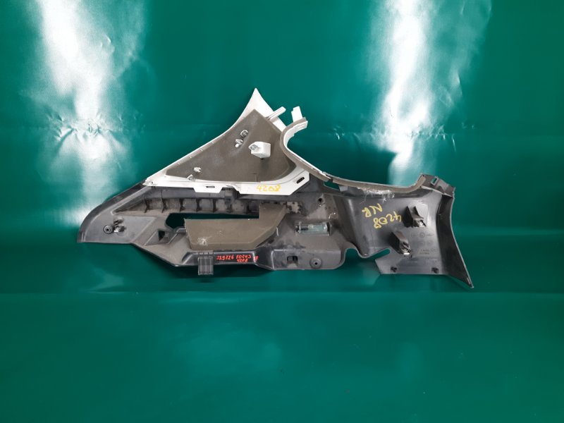 Обшивка багажника задняя правая FORD FOCUS 10-18 Хетчбек 2.0L GDI I4 flex fuel engine