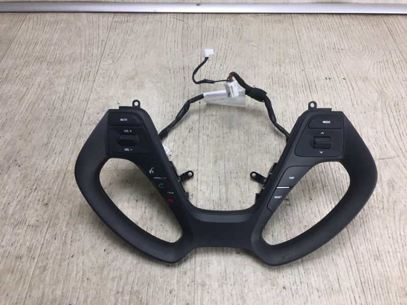 Кнопки на руль KIA FORTE YD 12- 2015 YD 1.8 G4NB 96700-A7400K3S Б/У