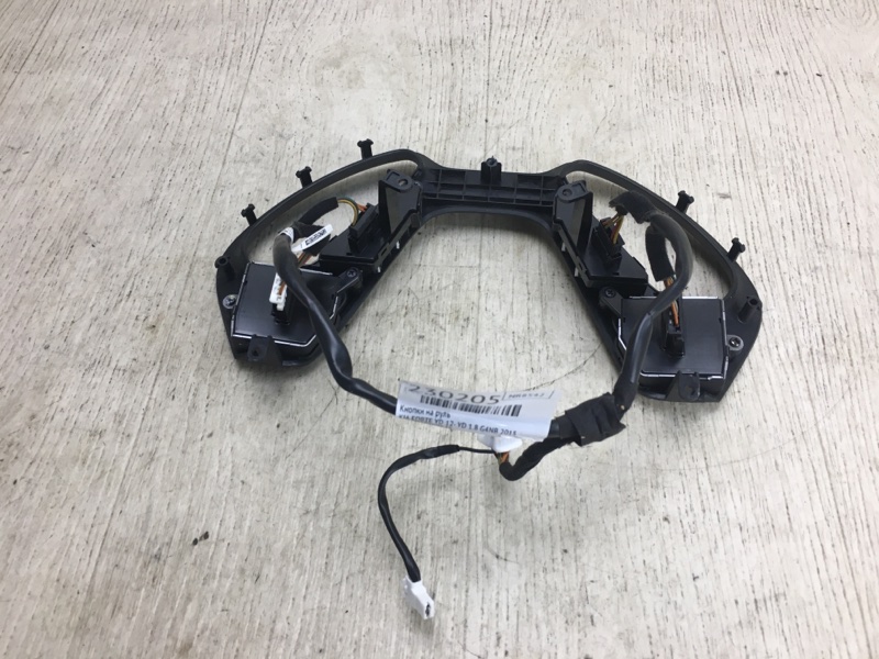 Кнопки на руль KIA FORTE YD 12- YD 1.8 G4NB