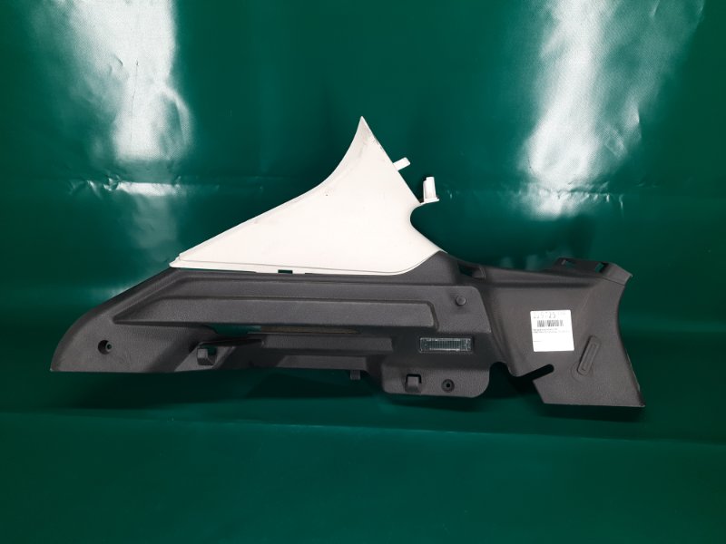 Обшивка багажника задняя левая FORD FOCUS 10-18 2012 Хетчбек 2.0L GDI I4 flex fuel engine CV6Z-5846809-AB Б/У