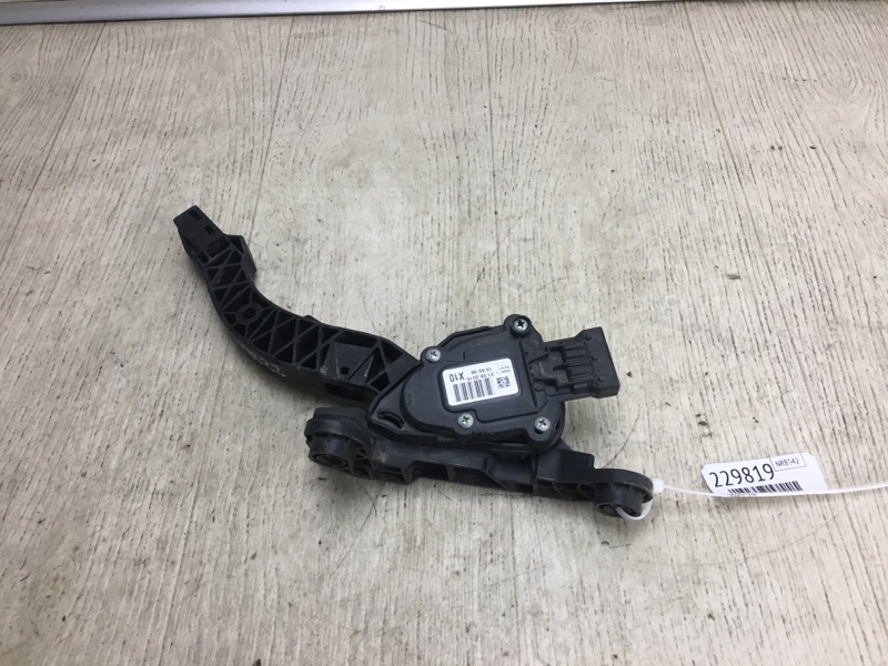 Педаль газа KIA FORTE YD 12- 2015 YD 1.8 G4NB 32700-3X100 Б/У